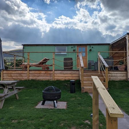 Bespoke Luxury Huts With Hot Tubs. Located In The Black Mountains. Llanveynoe Extérieur photo
